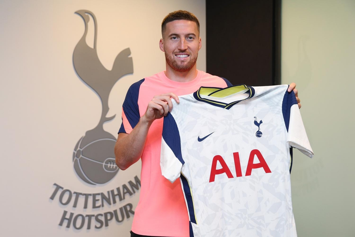 Hậu vệ phải: Matt Doherty