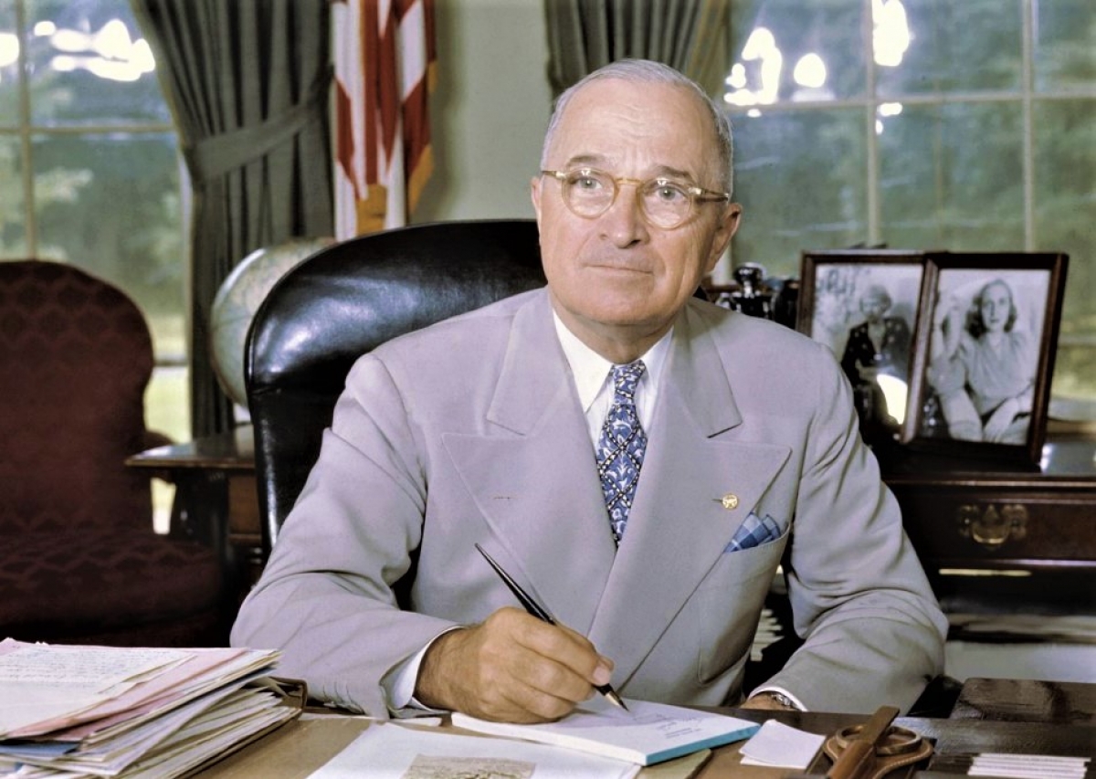 Tổng thống Harry S. Truman; Nguồn: history
