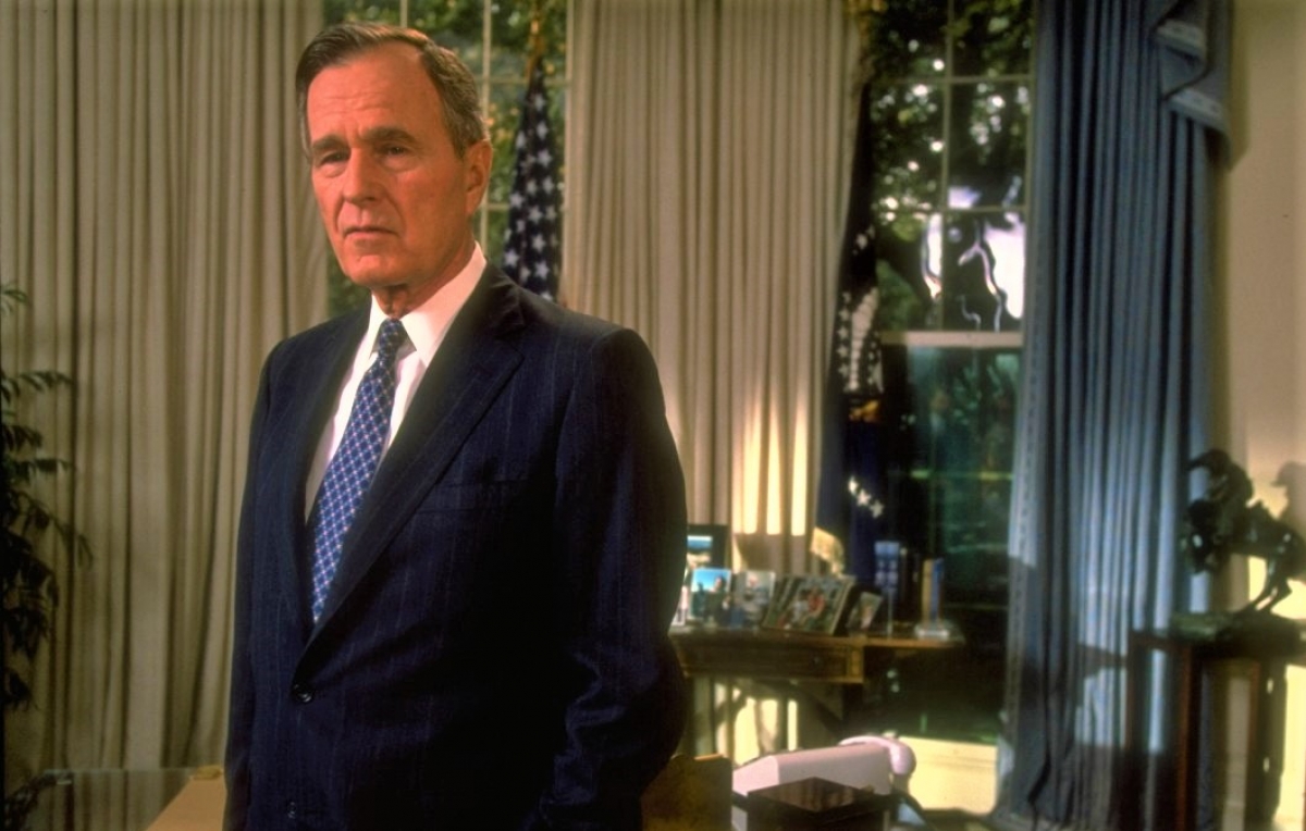 Tổng thống George H.W. Bush; Nguồn: history