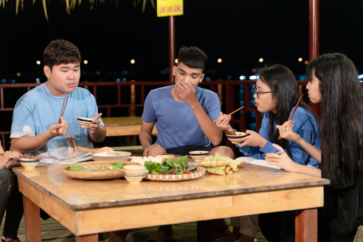 Quốc Khánh, Mạc Văn Khoa, Phương Mỹ Chi và Khánh Vân tham gia chương trình.