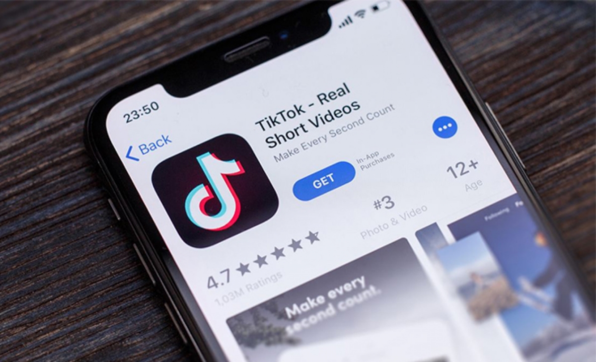 Ứng dụng TikTok trên hệ điều hành iOS. Ảnh: FT