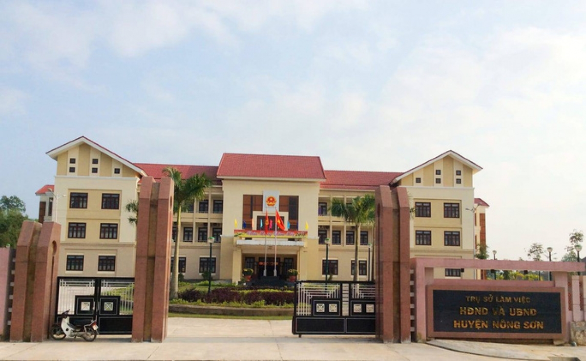 UBND huyện Nông Sơn nơi ông Sỹ, ông Long công tác.
