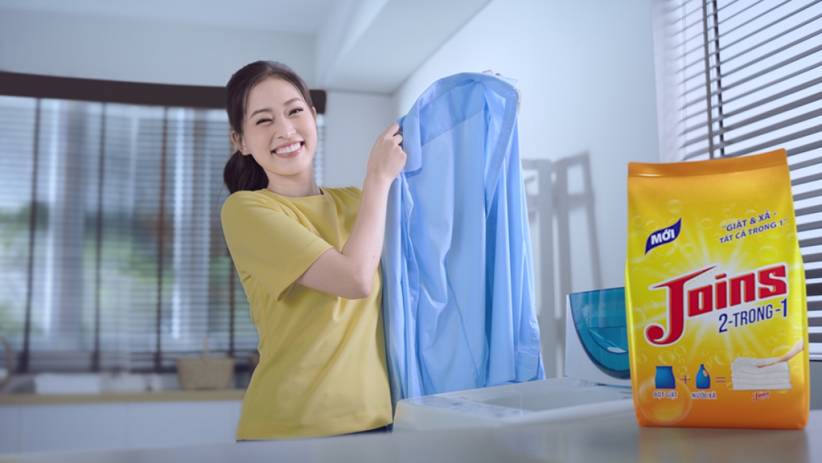 Bột giặt Joins 2 trong 1 với hương hoa ngọc lan tây cao cấp, giúp lưu lại hương thơm dễ chịu trên áo quần.