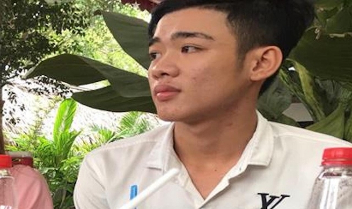 Đối tượng Trần Chí Thuận bị công an phát hiện bắt giữ tại 1 quán cà phê. Ảnh: Công an Đồng Nai)