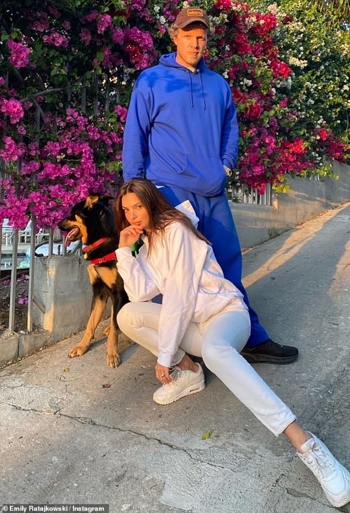 Emily Ratajkowski hiện đang có cuộc hôn nhân hạnh phúc bên ông xã Sebastian Bear-McClard./.