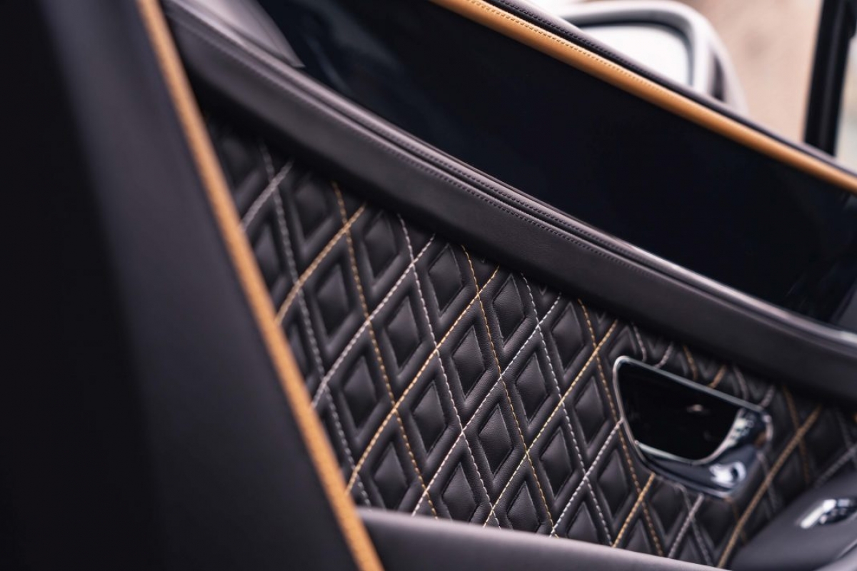 Với sức mạnh này, Continental GT W12 sẽ có khả năng tăng tốc lên 100 km/h trong 3,6 giây trước khi đạt tốc độ tối đa 333 km/h.