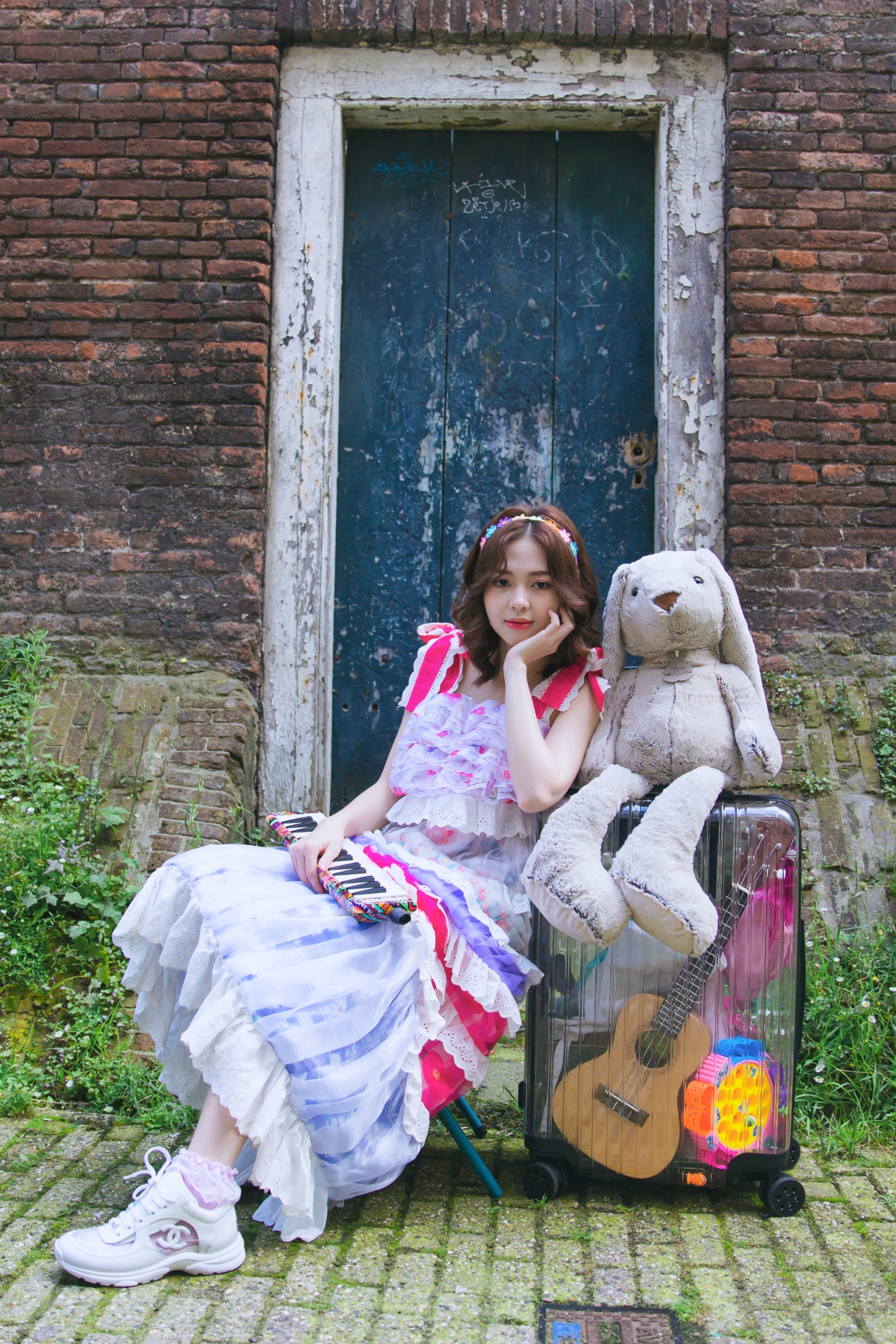 Liz Kim Cương trong MV mới.