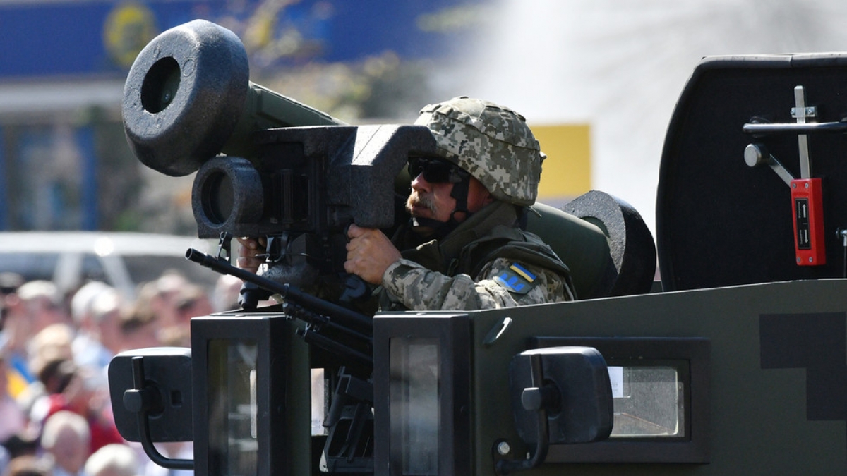 Tổ hợp tên lửa Javelin trong cuộc duyệt binh quân sự ở Kiev ngày 24/8/2018. Ảnh: AFP