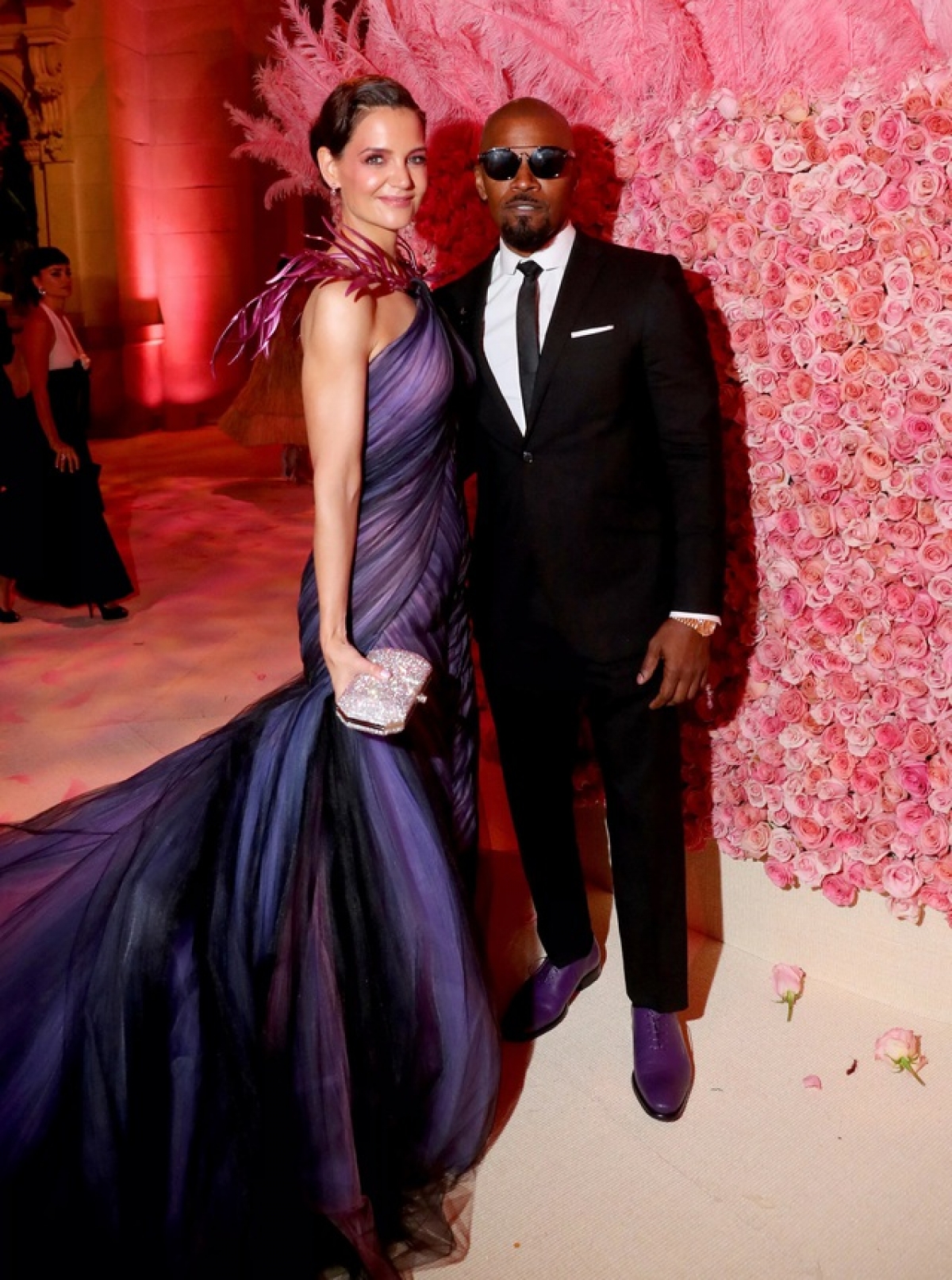 Katie Holmes đang sống cùng con gái Suri và cô hẹn hò 7 năm với Jamie Foxx nhưng cặp đôi đã chia tay vào năm ngoái.