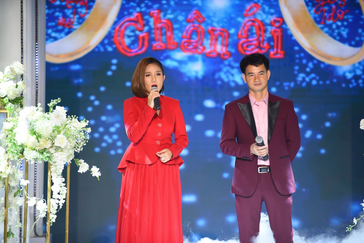 Xuân Bắc - Cát Tường bắt tay se duyên trong show "Chân ái 2020".