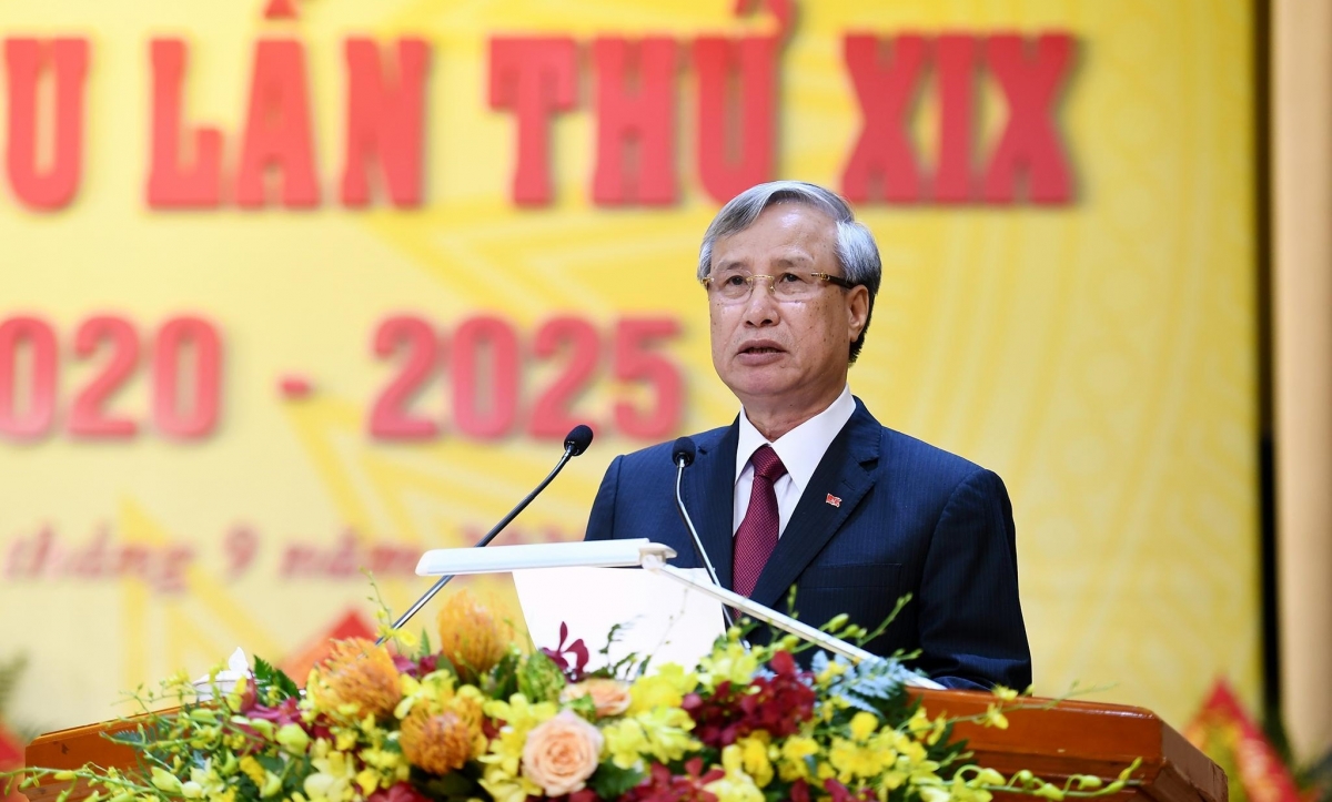 Thường trực Ban Bí thư Trần Quốc Vượng phát biểu chỉ đạo Đại hội