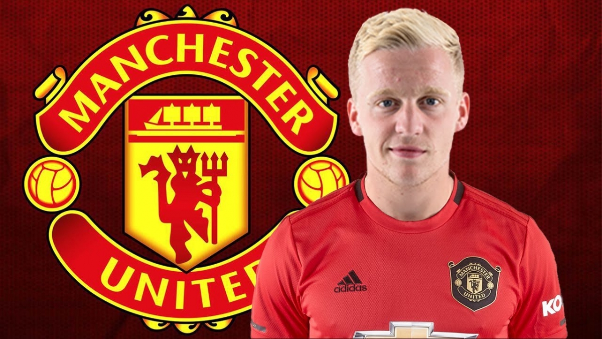 Van De Beek sẽ có màn chào sân Premier League. (Ảnh: The Sun)