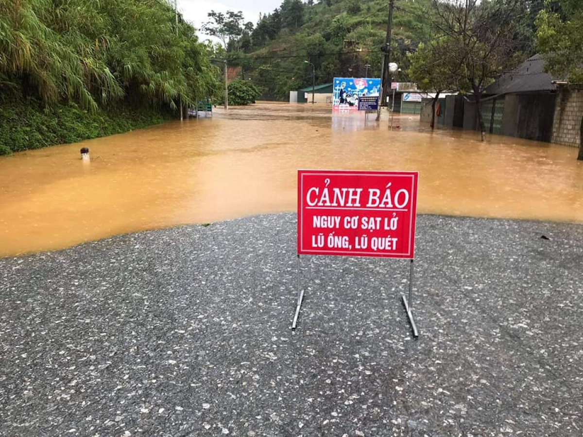 Mưa lớn gây ngập lụt tại Bắc Hà (ảnh FB)