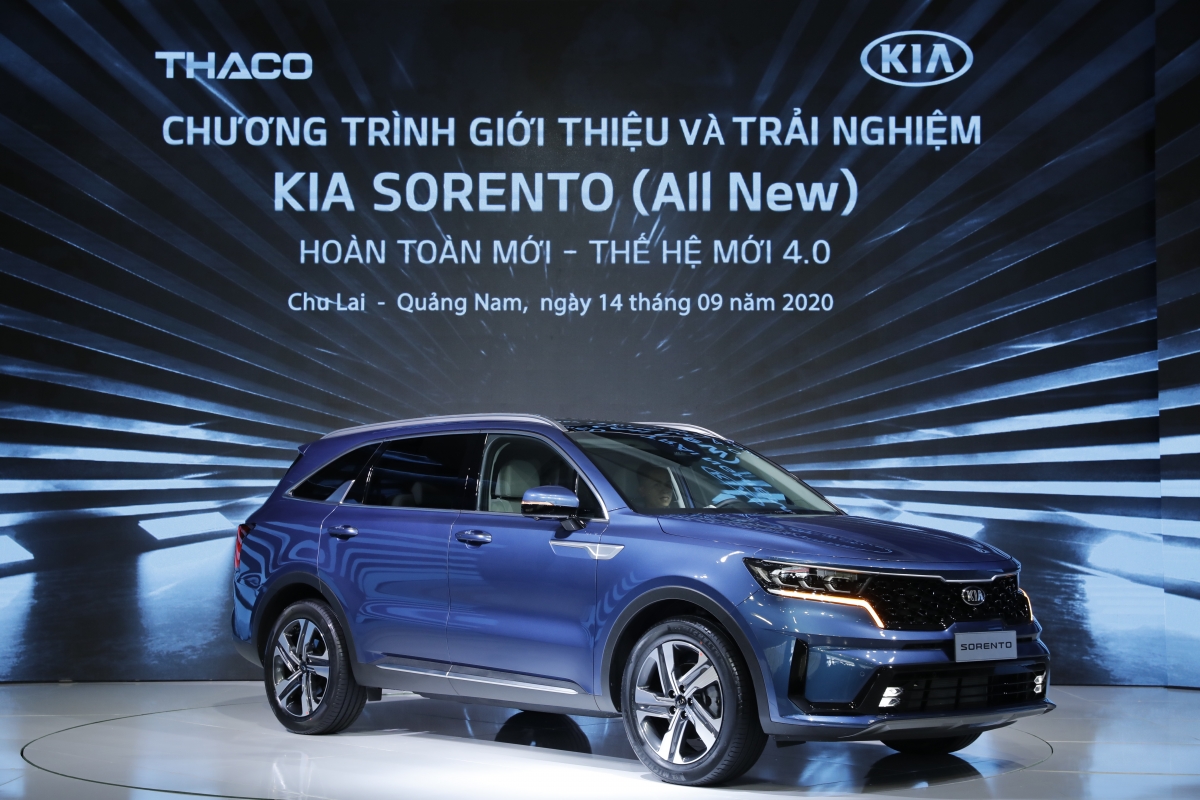 KIA SORENTO (All New) chính là mẫu xe đầu tiên áp dụng toàn bộ công nghệ mới nhất về khung gầm – động cơ – hộp số và an toàn của Tập đoàn KIA và HYUNDAI.