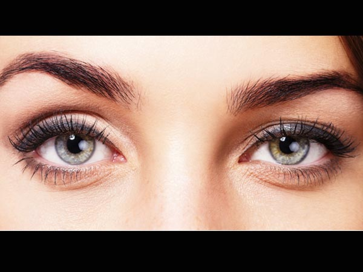 Tăng cường sức khỏe thị giác: Dầu gan cá tốt cho mắt bởi nó chứa vitamin A giúp phòng các bệnh về mắt. Omega-3 có trong dầu gan cá cũng rất tốt cho thị giác. Tổ hợp omega-3 và dầu gan cá đã được chứng minh có khả năng hỗ trợ điều trị tăng nhãn áp.