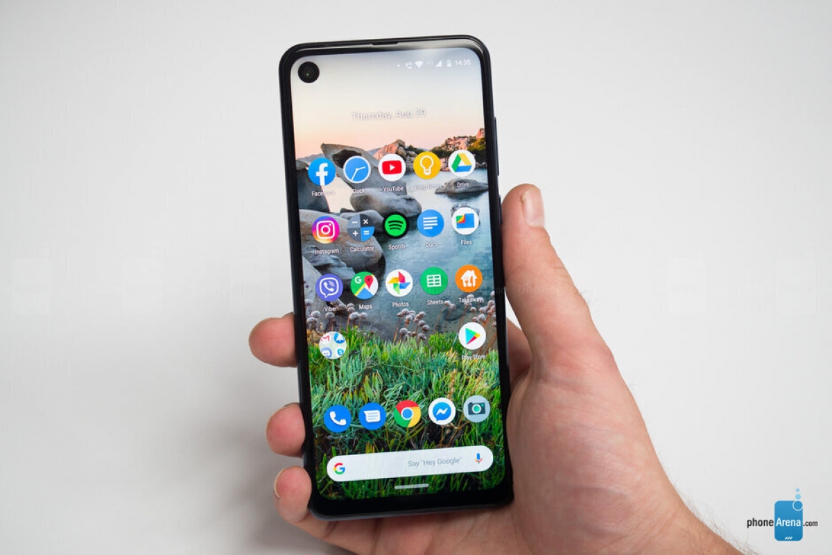 Motorola One Action có camera siêu rộng, chụp ảnh và quay video siêu ổn định hơn hẳn nhiều smartphone phân khúc cao cấp. Đây là một tính năng độc đáo không phải smartphone nào cũng có được.