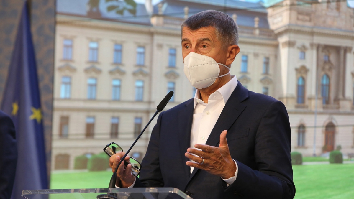 Thủ tướng Babiš phát biểu trên truyền hình. (Ảnh: news.expats.cz)