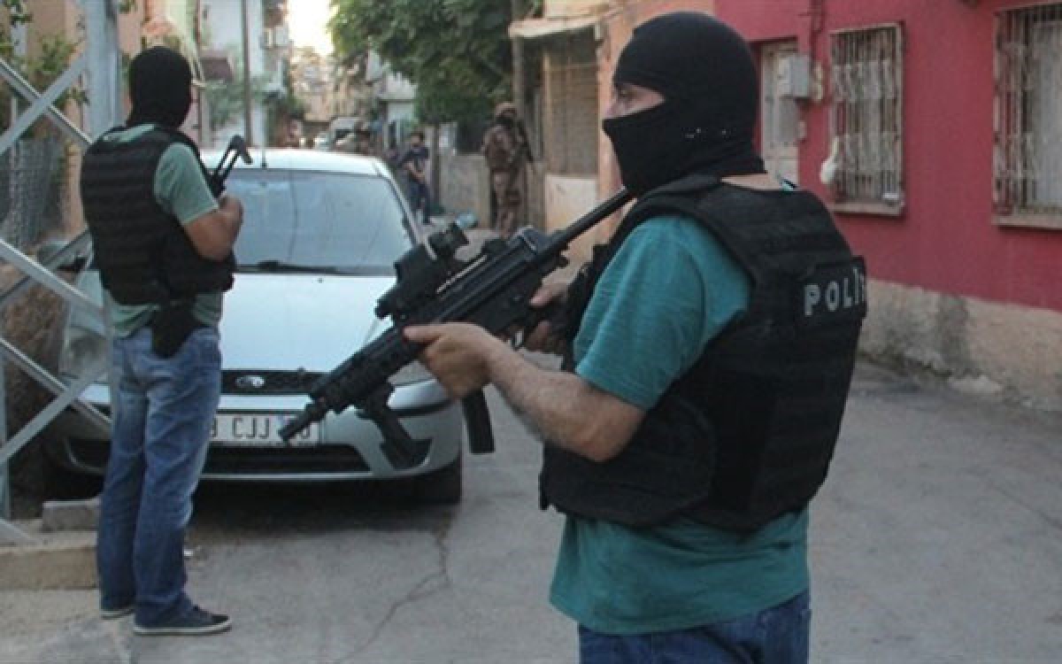 Cảnh sát chống khủng bố Bahrain. Ảnh: Reuters.