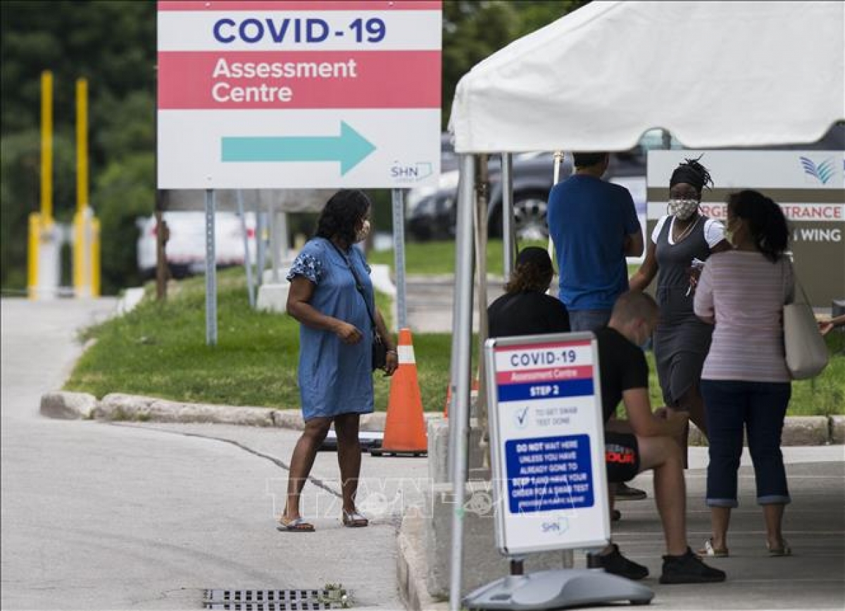 Một điểm xét nghiệm Covid-19 tại Toronto (Canada). (Ảnh: THX/TTXVN)
