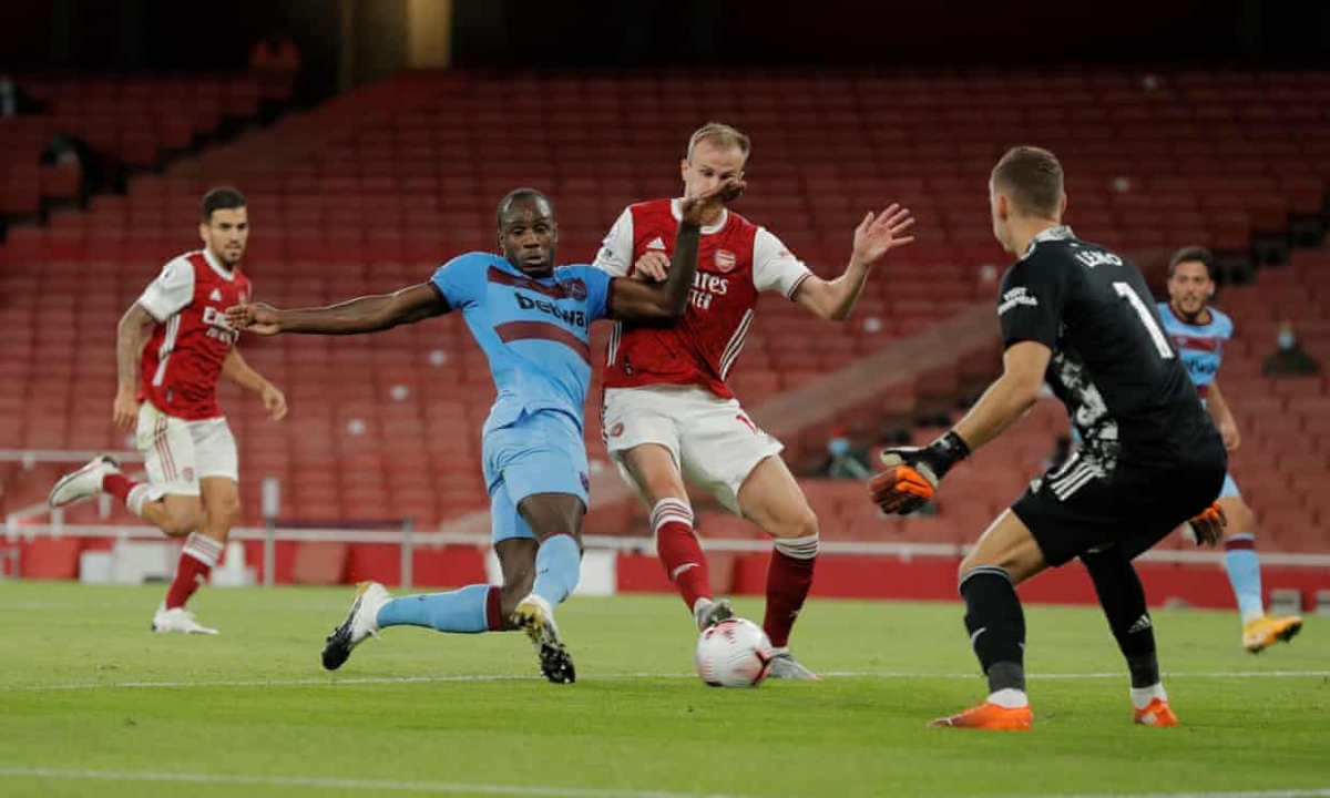 Arsenal đánh mất thế trận sau khi bị West Ham gỡ hòa. (Ảnh: Getty)