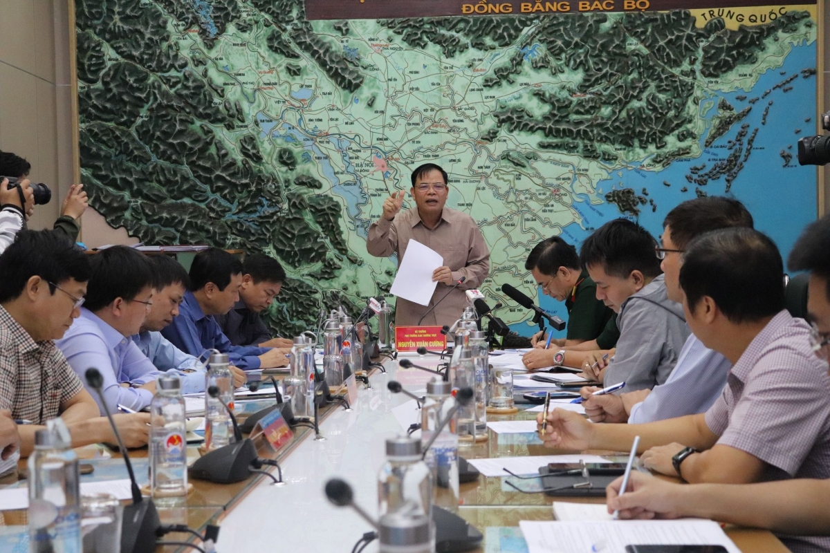 Toàn cảnh cuộc họp.