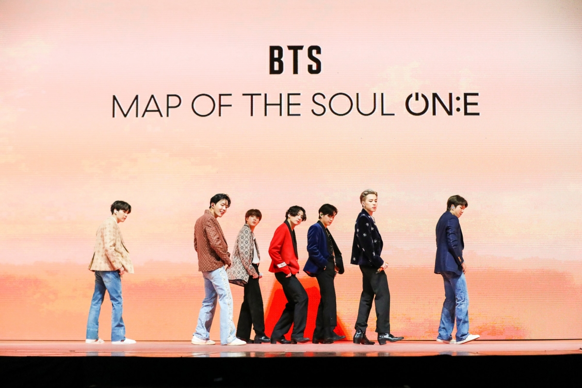 Concert trực tuyến thứ 2 của BTS tiếp tục lập kỷ lục với số lượng người xem lên đến 993.000 người.