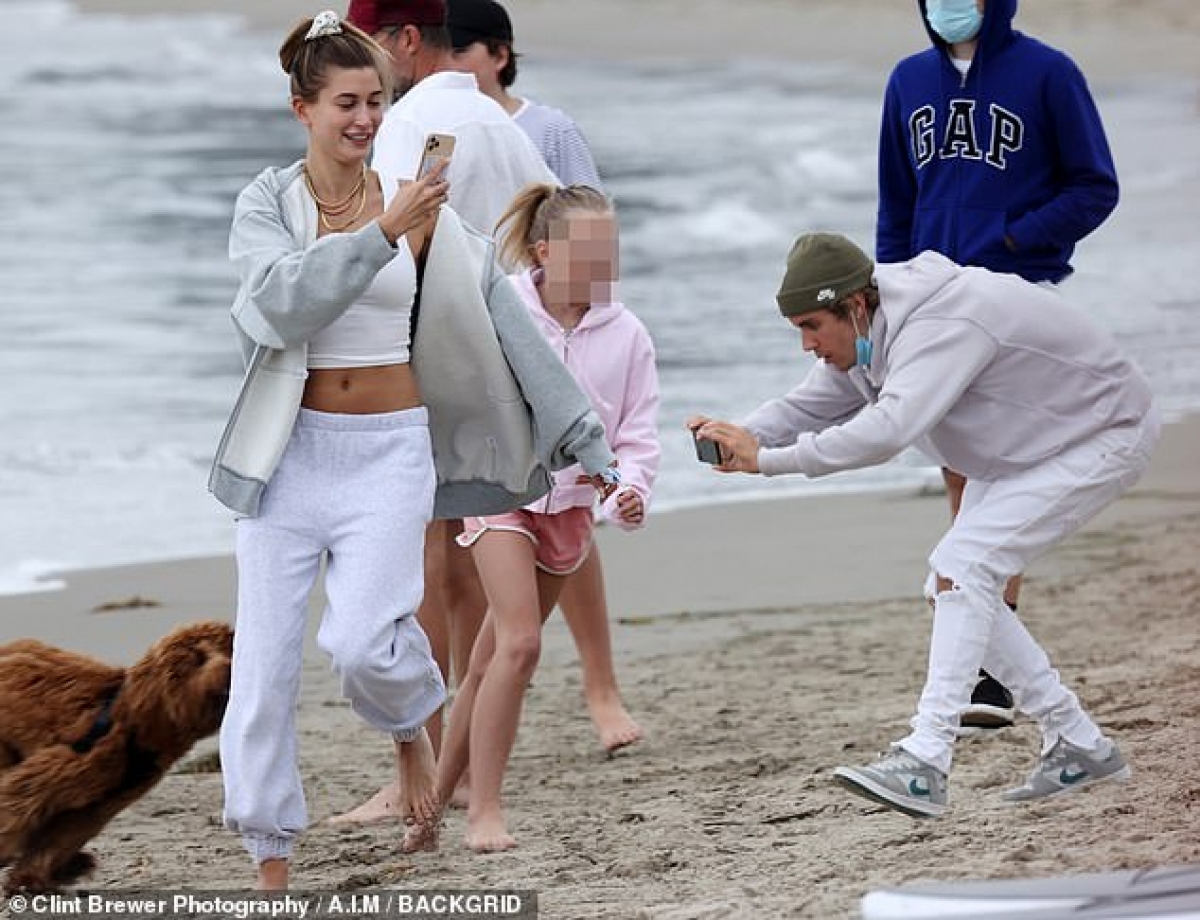 Nhiều người đặt nghi vấn rằng, liệu có phải mối quan hệ giữa Justin Bieber và bà xã Hailey đang gặp trục trặc?