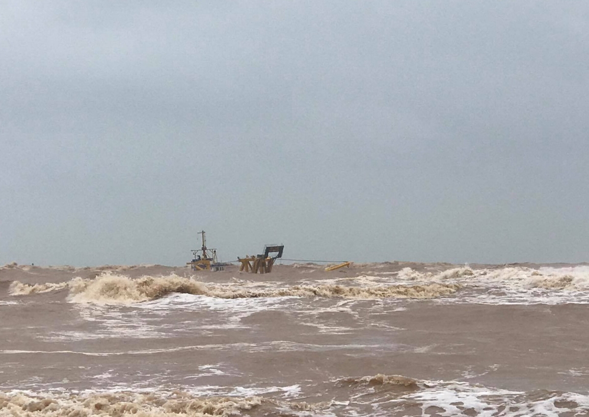8 thuyền viên trên tàu VietShip mắc cạn đang trong tình trạng nguy hiểm