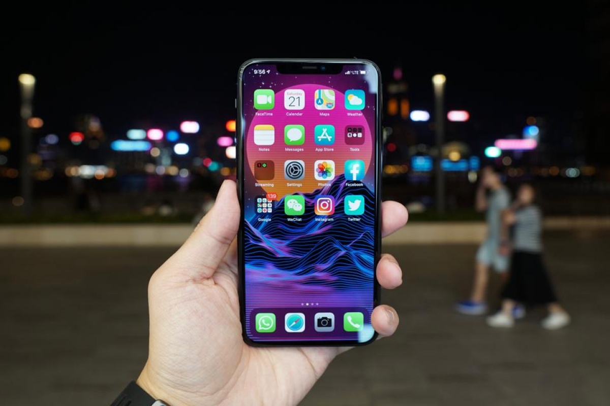 Những smartphone màn hình cỡ lớn thường là lựa chọn phù hợp cho những người tay lớn, thường sử dụng hai tay và thích giải trí.