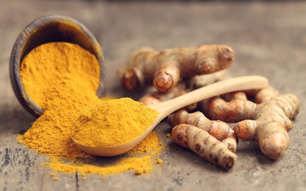 Nghệ chứa một lượng lớn các chất chống viêm và chống oxy hóa giúp làm sạch các độc tố có hại ra khỏi cơ thể, ngăn ngừa ho, cảm lạnh.