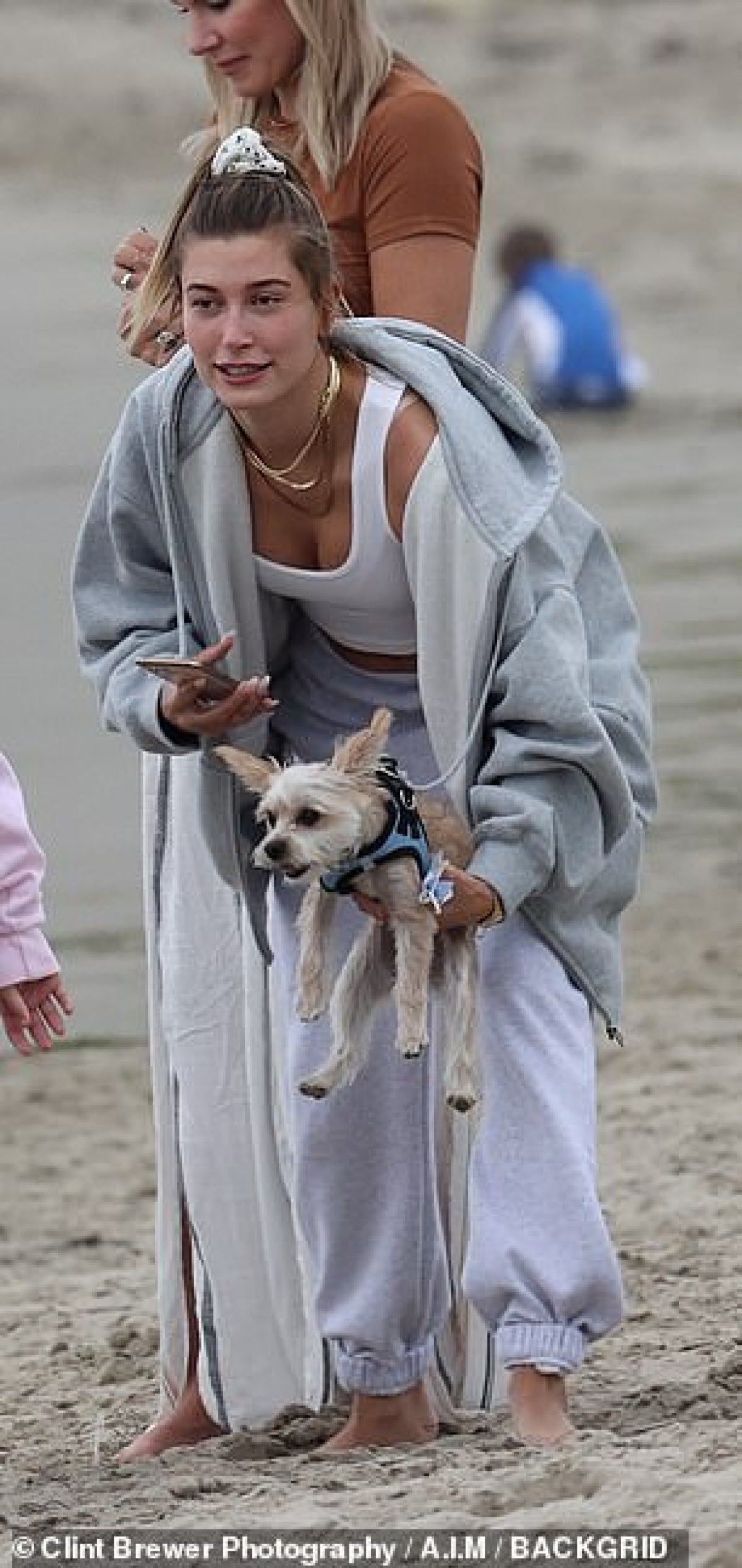 Justin Bieber và Hailey Baldwin chơi thân từ khi mới bước vào làng giải trí, từng hẹn hò từ năm 2015 tới 2016. 