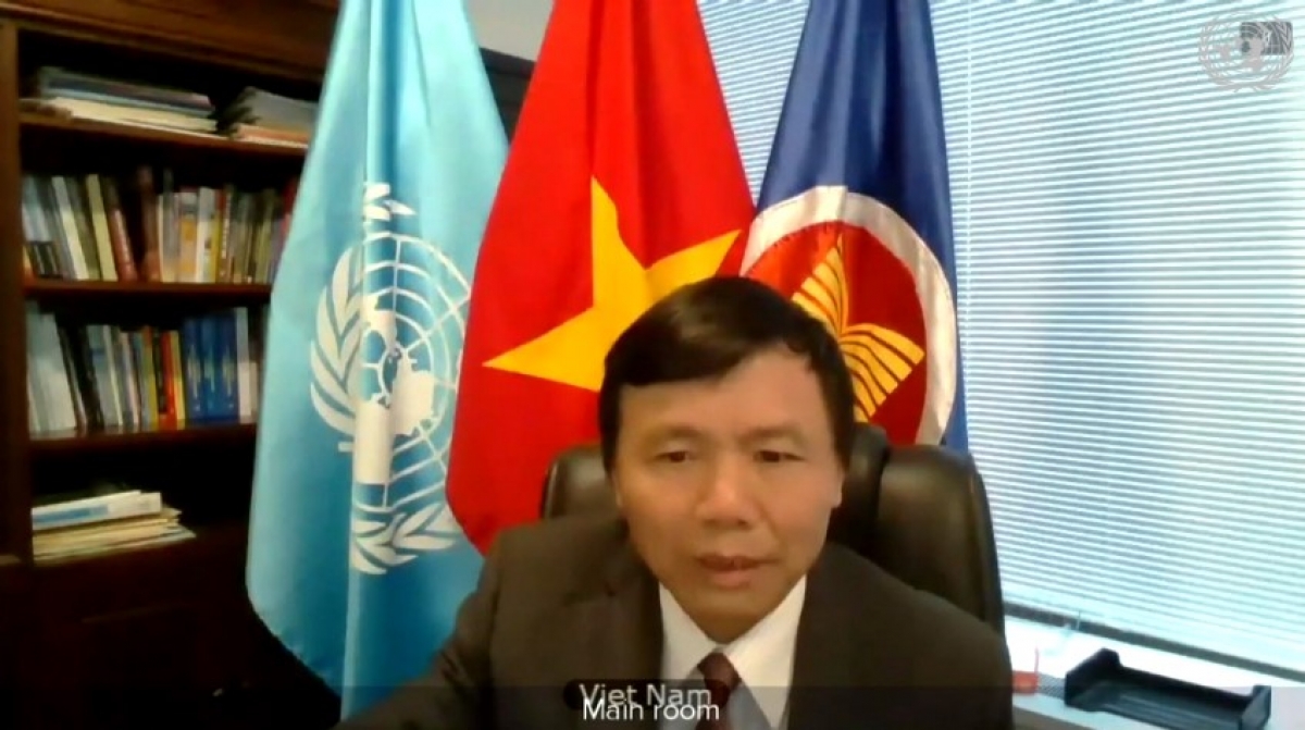 Đại sứ Đặng Đình Quý