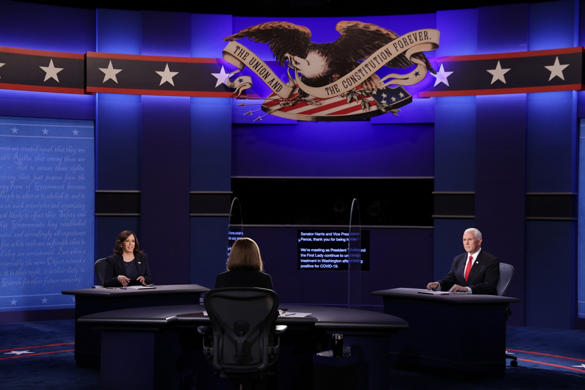 Tranh luận phó tổng thống giữa ông Mike Pence và bà Kamala Harris. Ảnh: CNN