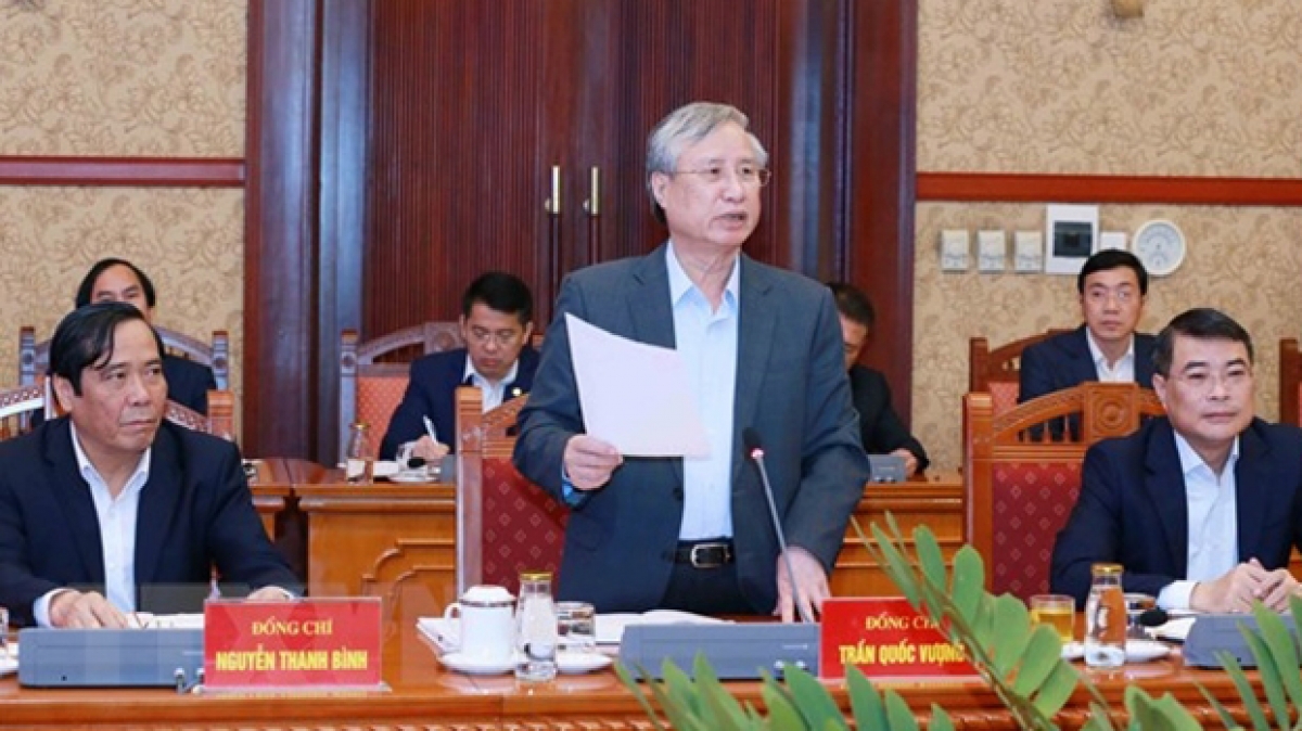Ông Trần Quốc Vượng, Ủy viên Bộ Chính trị, Thường trực Ban Bí thư chủ trì phiên họp. (Ảnh: Phương Hoa/TTXVN)