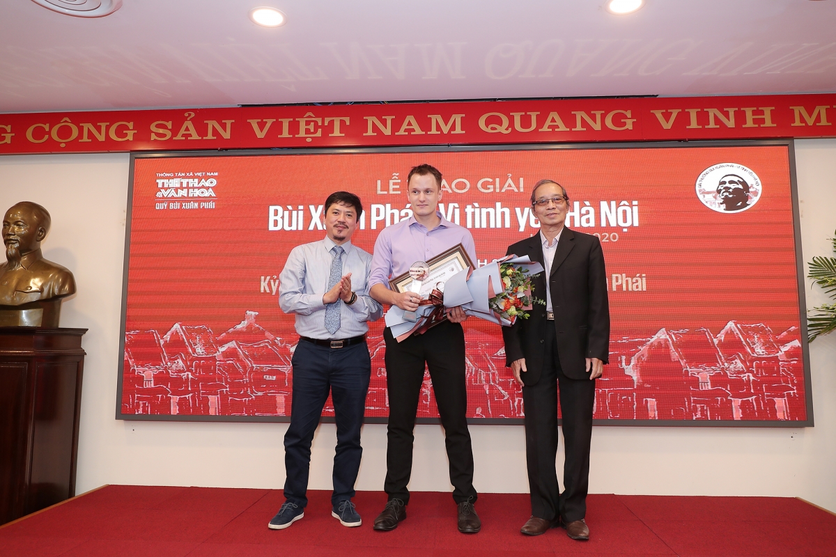 Giải Tác phẩm - Vì tình yêu Hà Nội năm nay thuộc về Marko Nikolic.