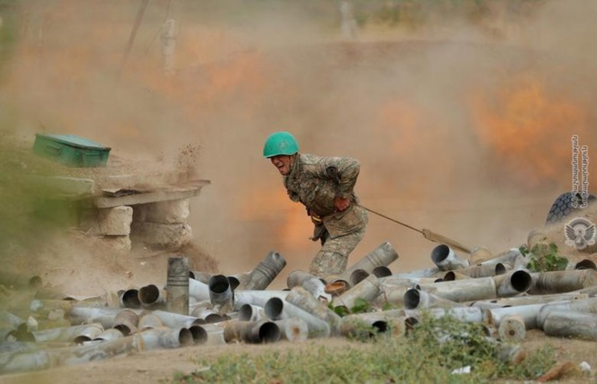 Binh sĩ Armenia trên chiến tuyến. Ảnh: Reuters