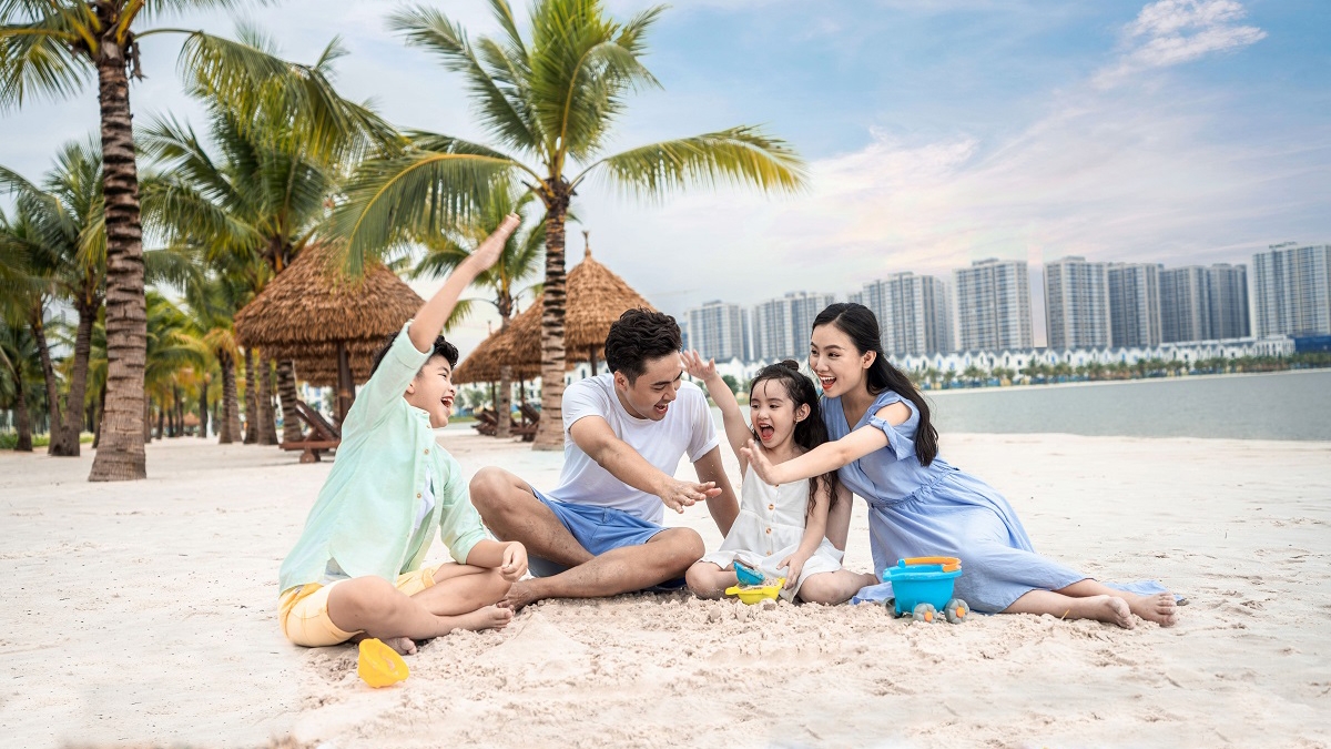 Chính sách sở hữu dễ dàng căn hộ Vinhomes Ocean Park chỉ từ 225 triệu đồng hiện đang thu hút một lượng lớn các gia đình trẻ gia nhập cộng đồng cư dân thành phố biển hồ.