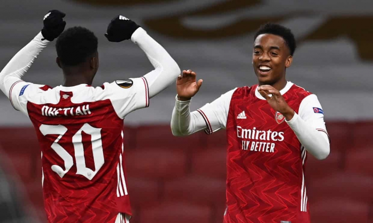 Arsenal thắng đậm Dundalk. (Ảnh: Getty)