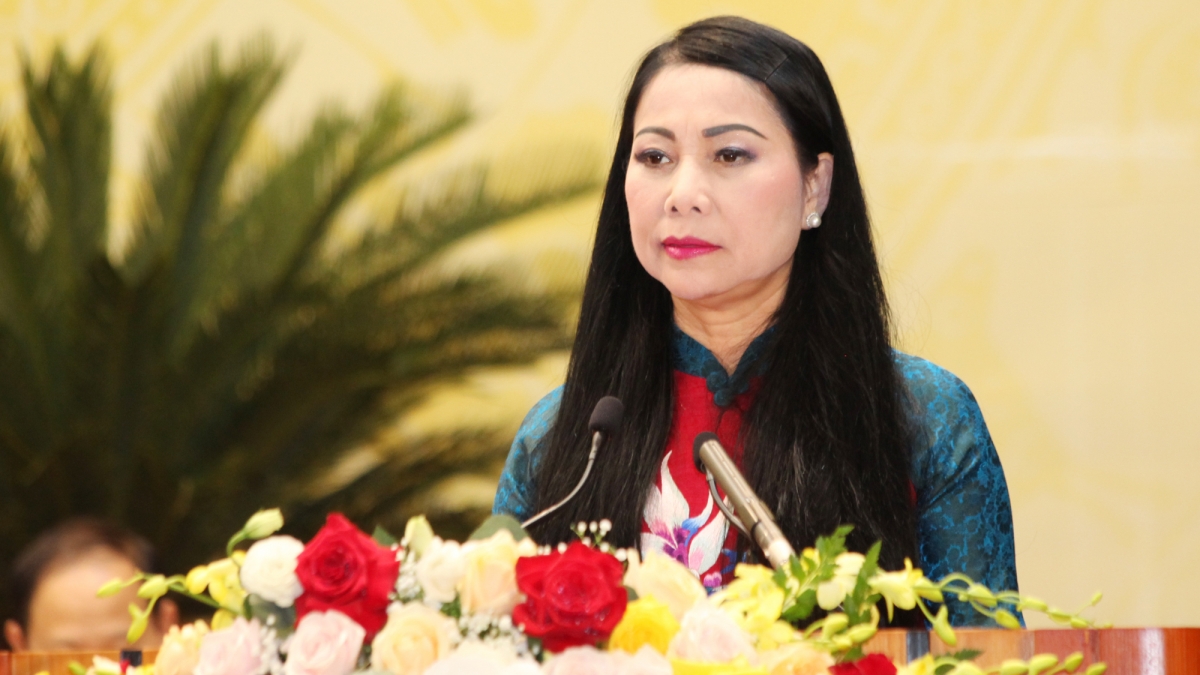 Bà Hoàng Thị Thúy Lan thay mặt Ban Chấp hành mới phát biểu trước Đại hội.