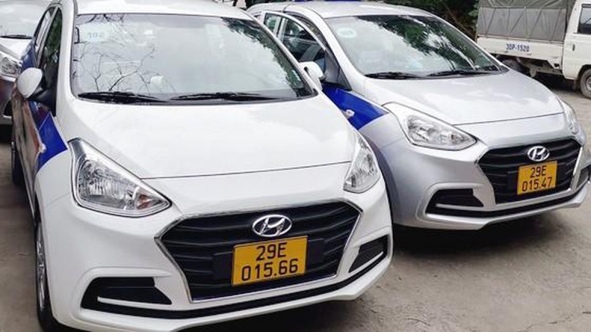 Nhiều người cho ý kiến, việc quy định thêm chứng chỉ hành nghề lái xe ô tô kinh doanh vận tải là lãng phí. (Ảnh minh họa/KT).