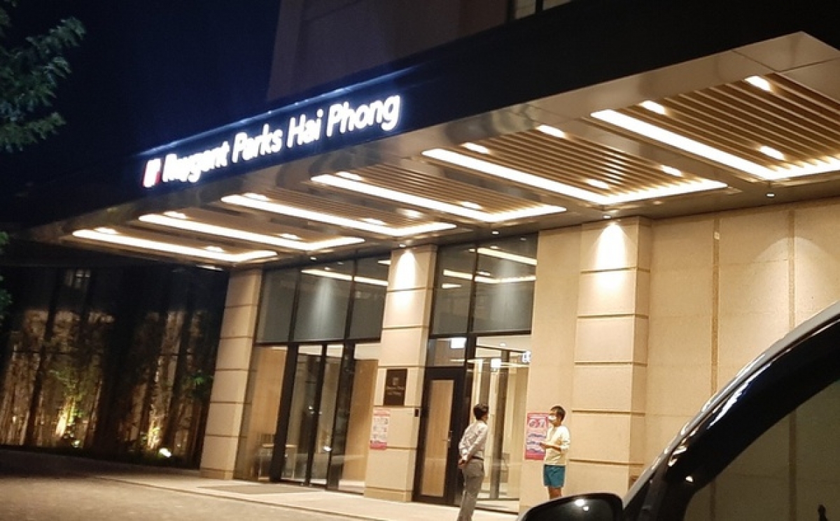 Khách sạn nơi người Nhật Bản nghi mắc Covid-19 từng lưu trú. Ảnh: Nguyễn Dương/Zing.