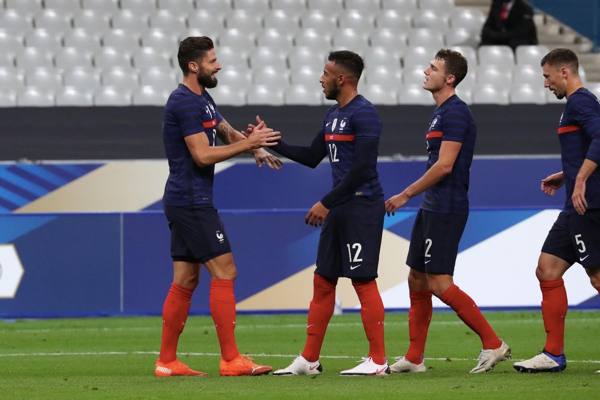 Giroud ghi cú đúp giúp Pháp thắng Ukraine đến 7-1. (Ảnh: Getty).
