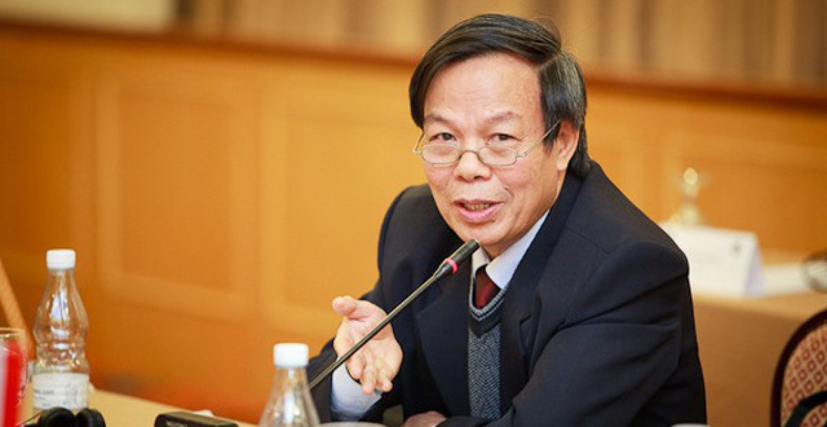 GS.TS Mai Ngọc Chừ, Phó Chủ tịch Hội đồng thẩm định SGK Tiếng Việt 1. Ảnh: KT