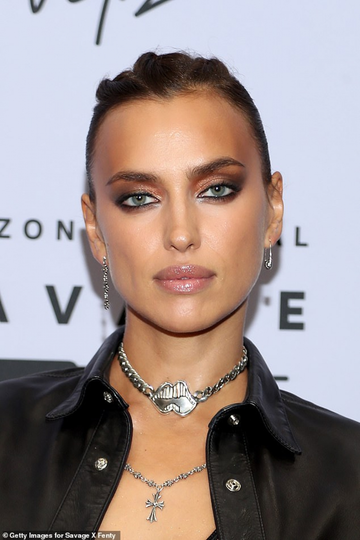 Irina Shayk từng trải qua cuộc tình tan vỡ với nam diễn viên Bradley Cooper. Cả hai tuyên bố chia tay hồi tháng 6/2019 sau hơn 4 năm hẹn hò.