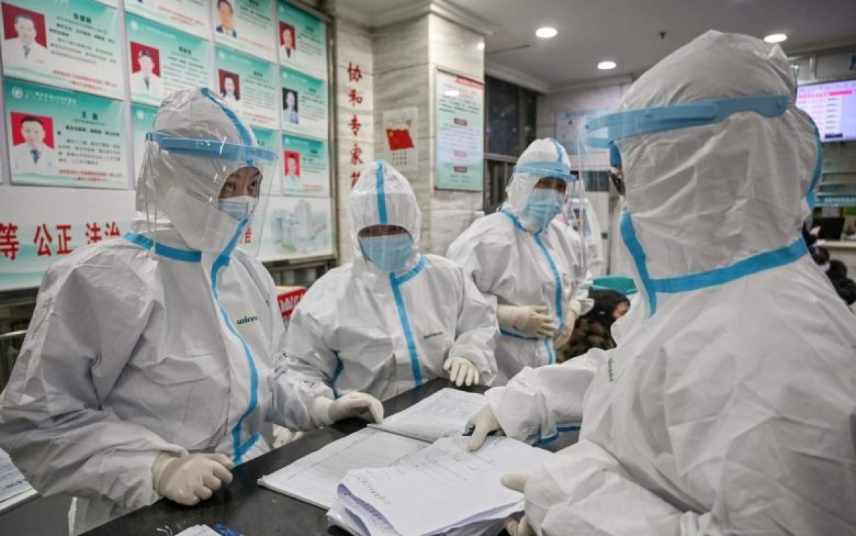Nhân viên y tế Trung Quốc. Ảnh: AFP.