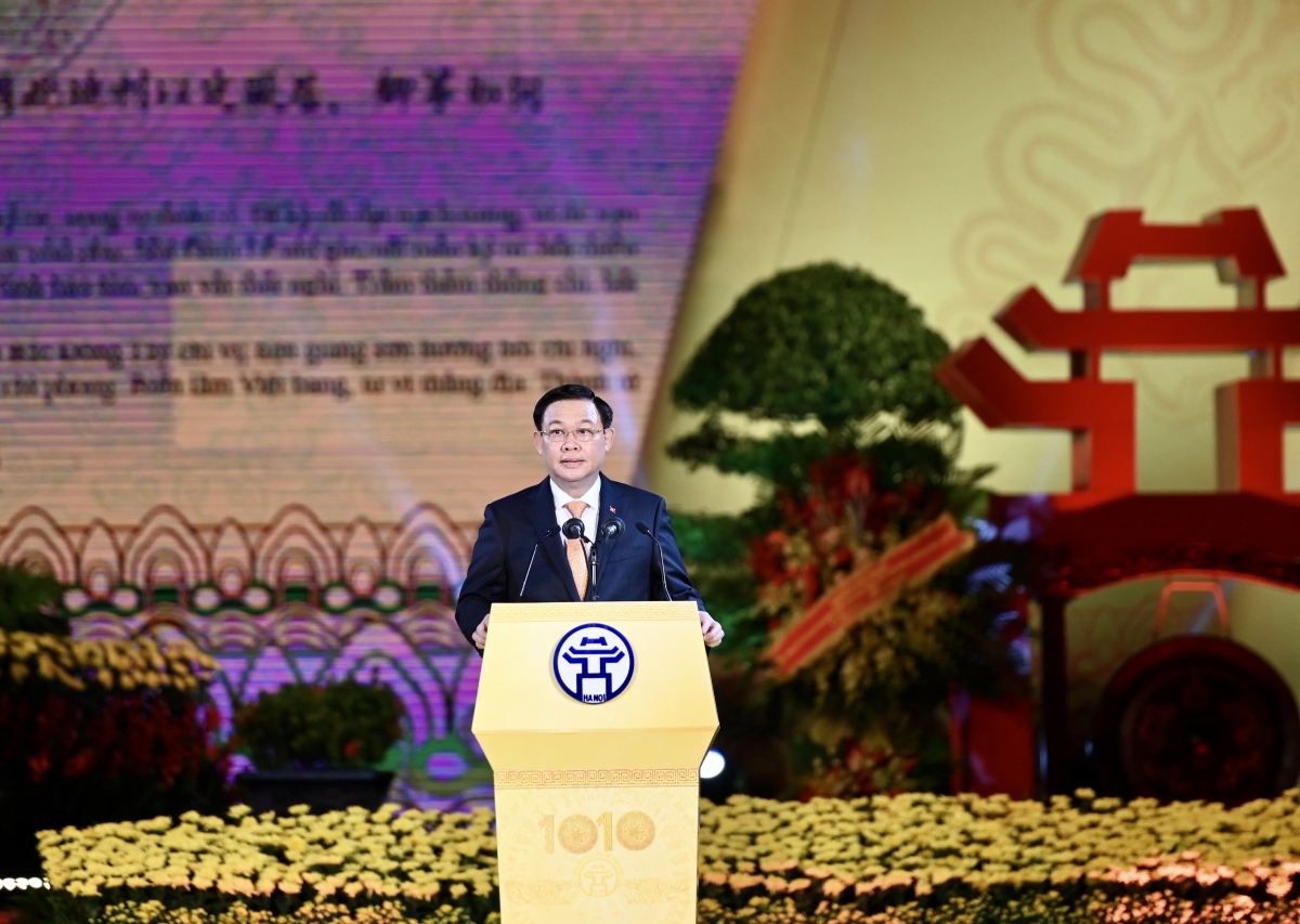 Bí thư Thành ủy Hà Nội Vương Đình Huệ đọc diễn văn 