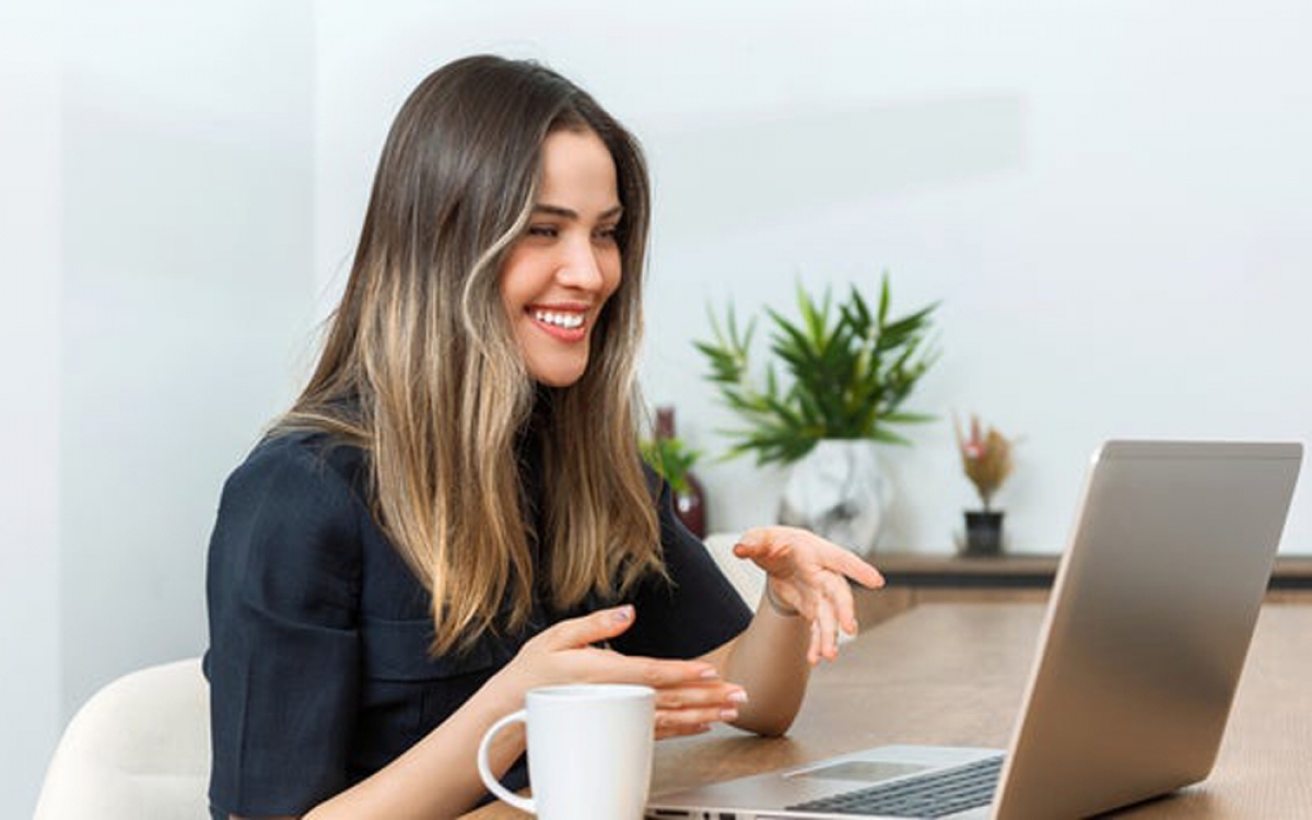 Kể cả bạn đã có một công việc toàn thời gian thì việc kiếm thêm một khoản tiền nhỏ vẫn là điều hữu ích. (Ảnh minh họa: Entrepreneur)
