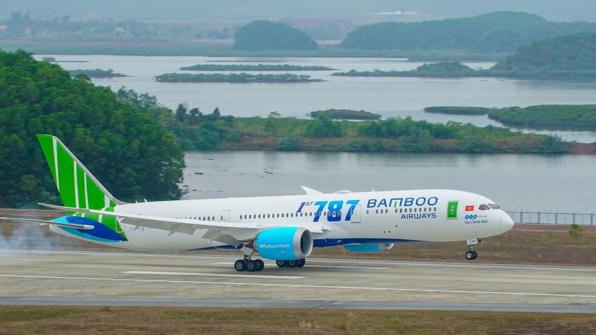 Bamboo Airways và nhiều hãnh hành không cho biết, trong hôm nay sẽ điều chỉnh nhiều chuyến bay do ảnh hưởng bão số 9.