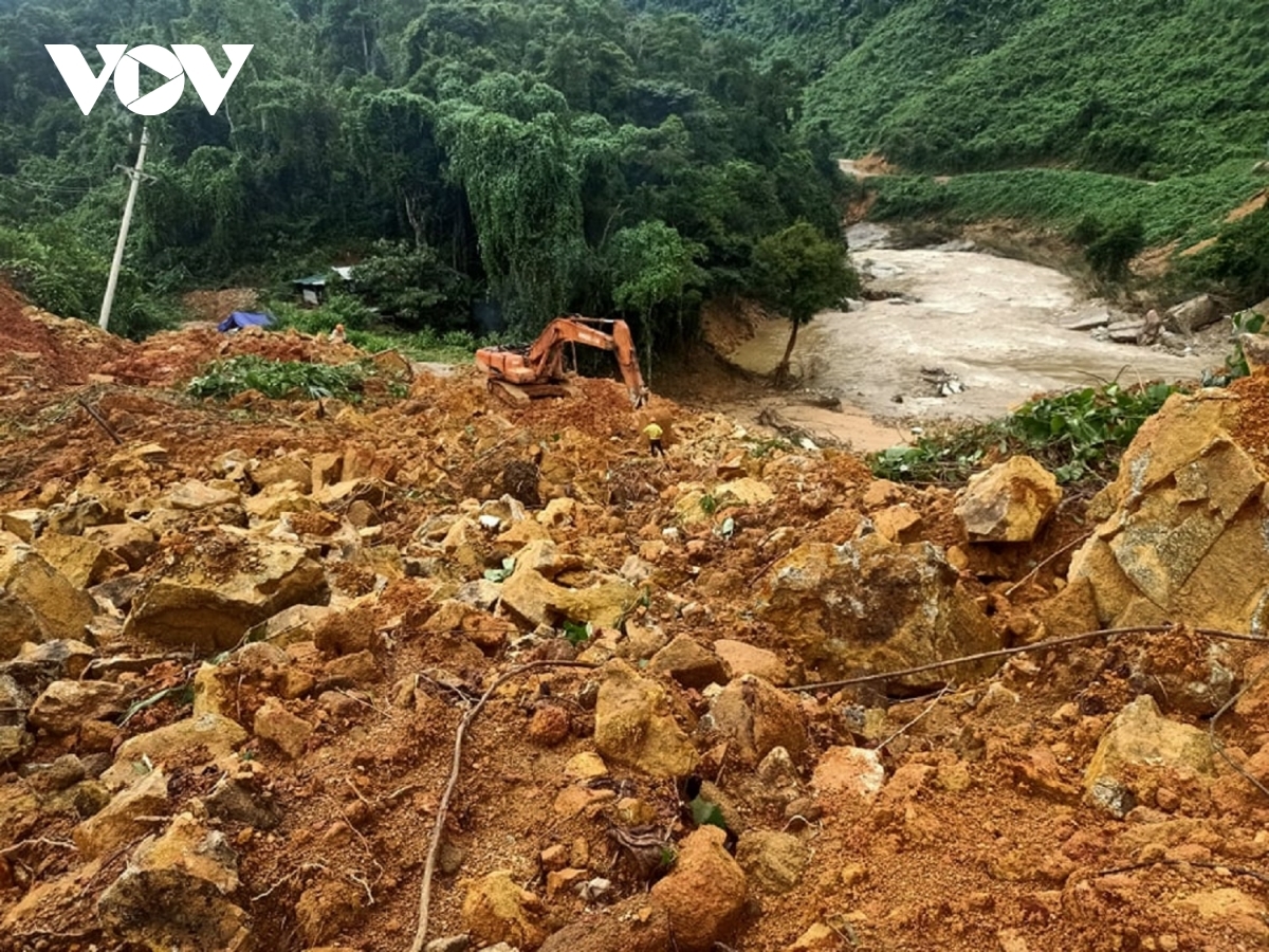 Hiện trường sạt lở đất tại khu vực thủy điện Rào Trăng 3 khiến 13 cán bộ, chiến sĩ hy sinh.