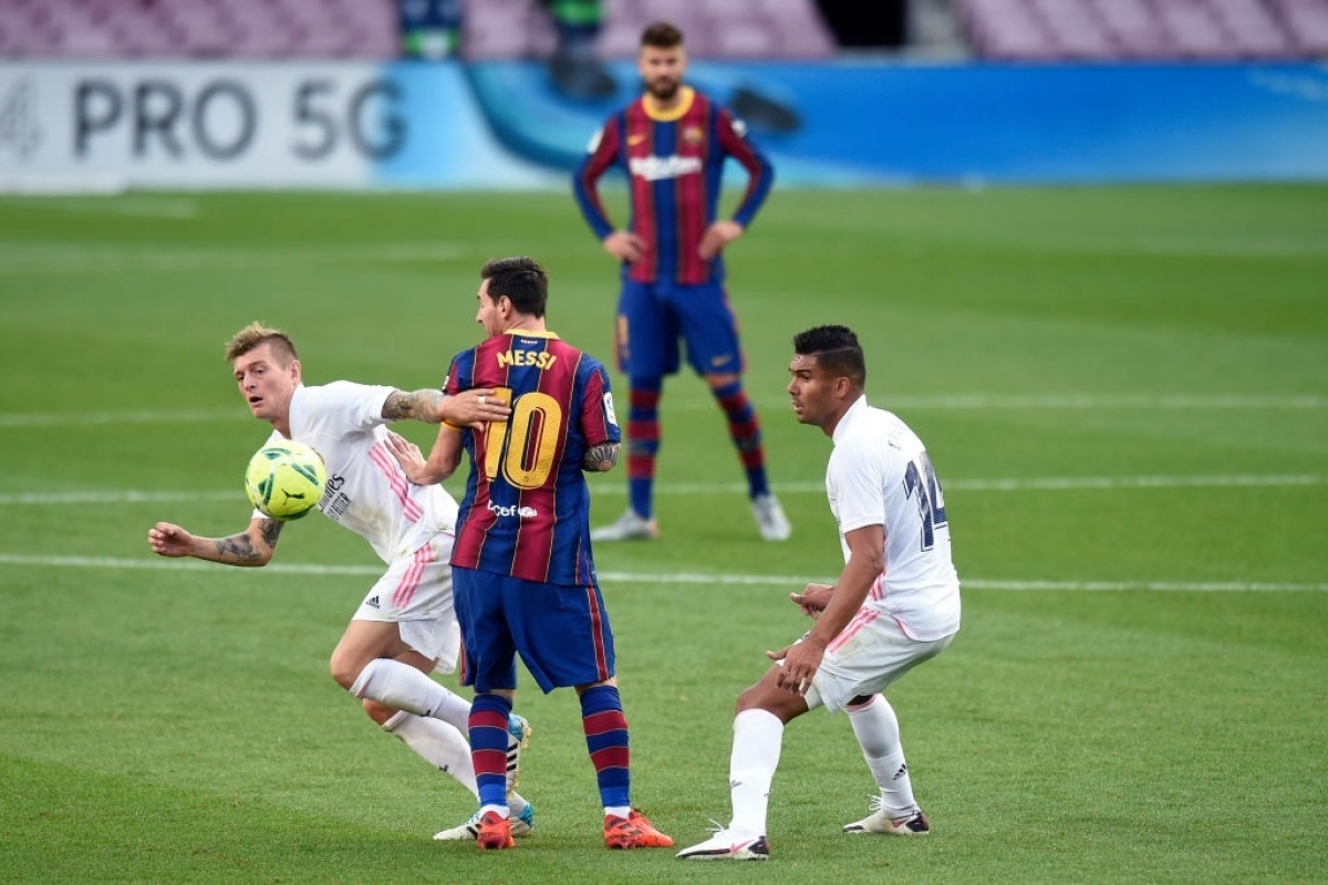 Messi "im tiếng" khi đối đầu với Real Madrid ở vòng 7 La Liga 2020/2021 (Ảnh: Getty).